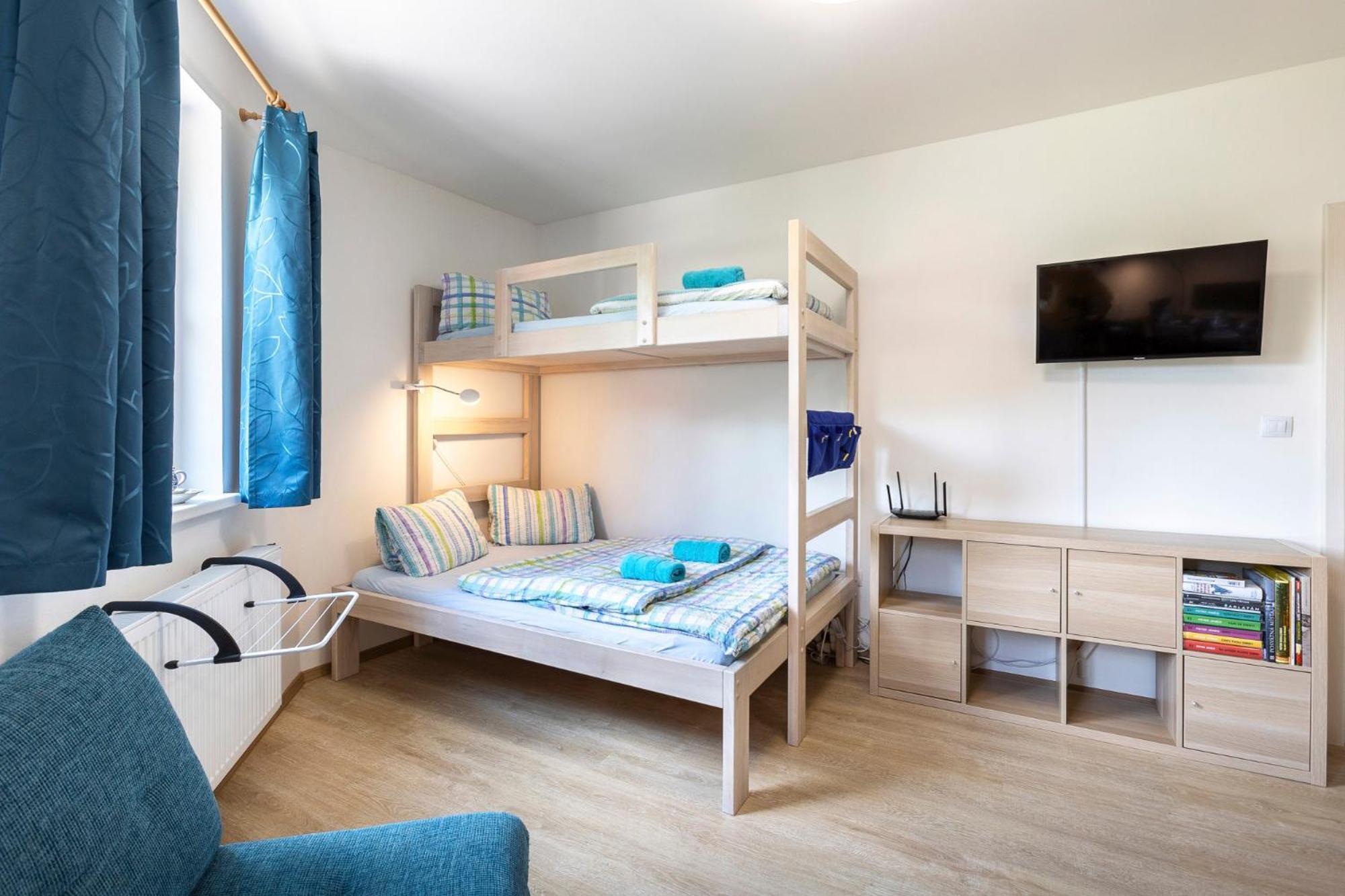 Apartman "U Nas Doma" V Chate Alfa 切尔尼杜尔 外观 照片